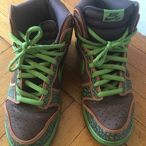 Nike “De La Soul” high SB size 13